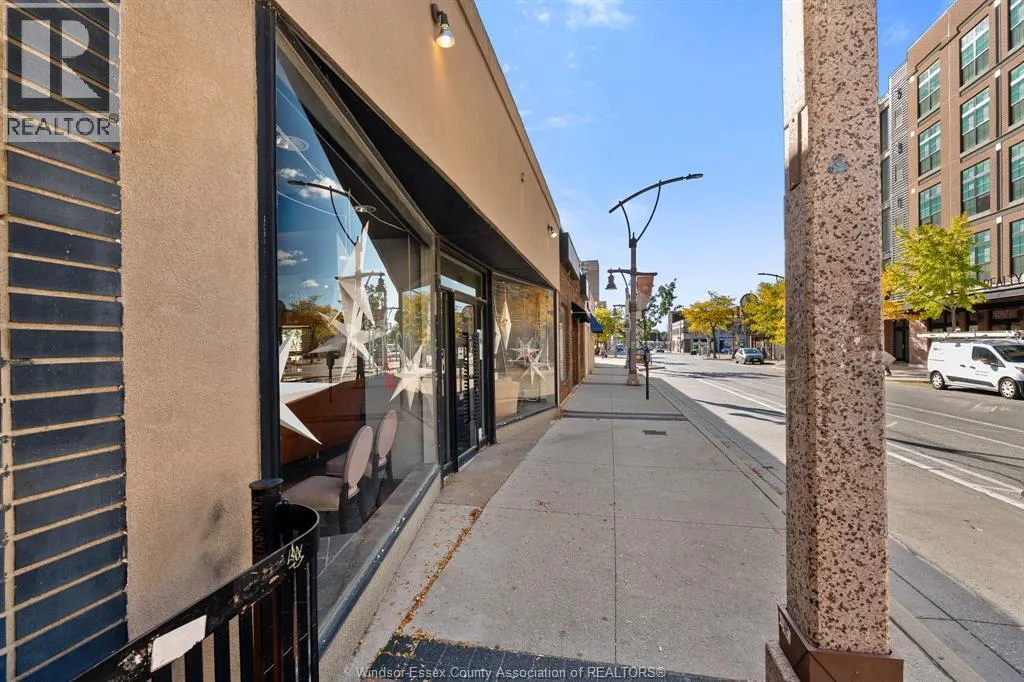 520 Pelissier STREET