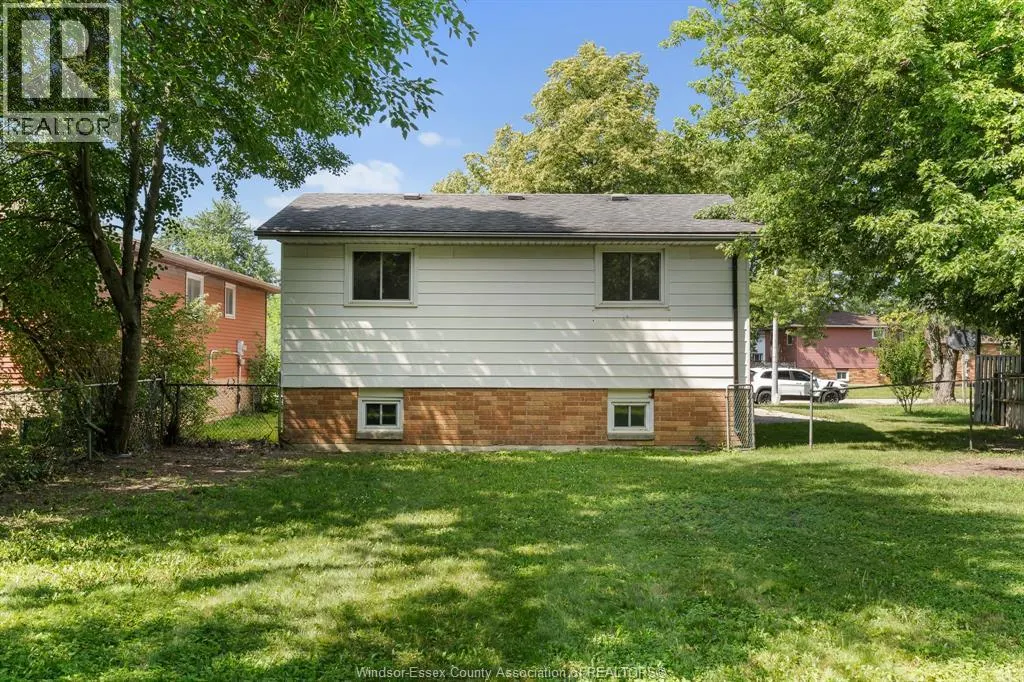 105 KIM COURT