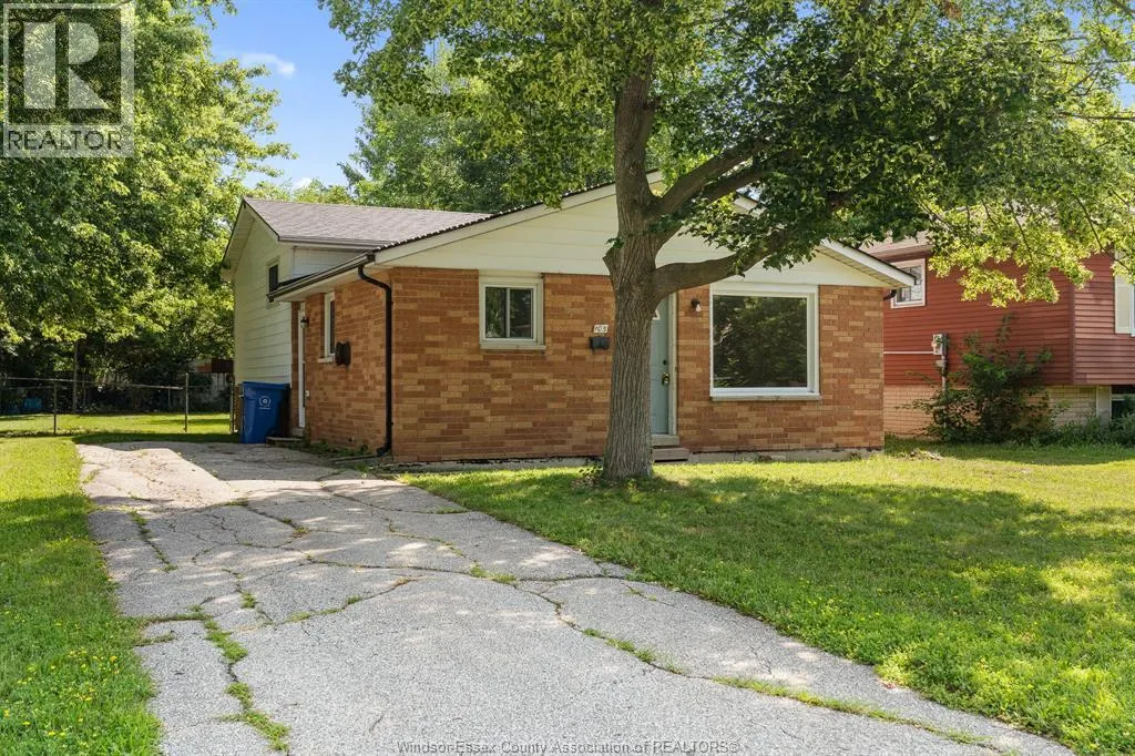 105 KIM COURT