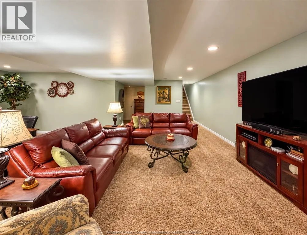 2231 LUXURY