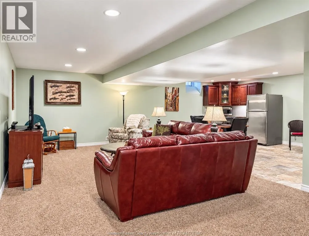 2231 LUXURY