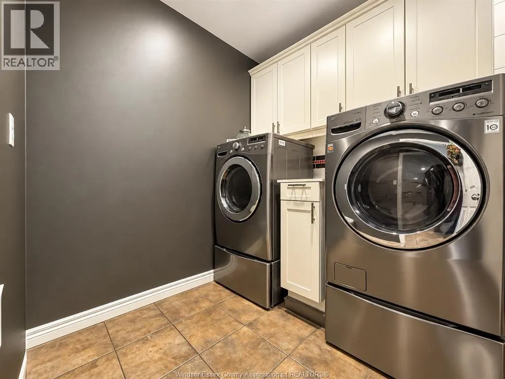 2231 LUXURY