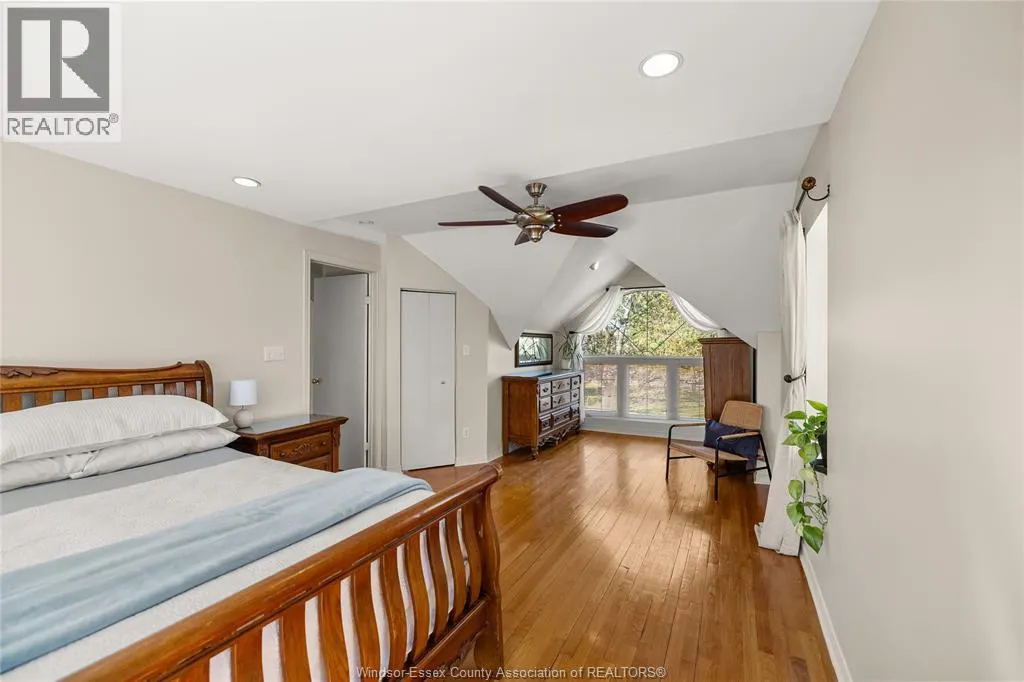 3926 ROSELAND DRIVE West