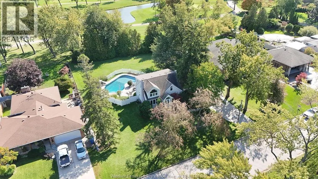 3926 ROSELAND DRIVE West