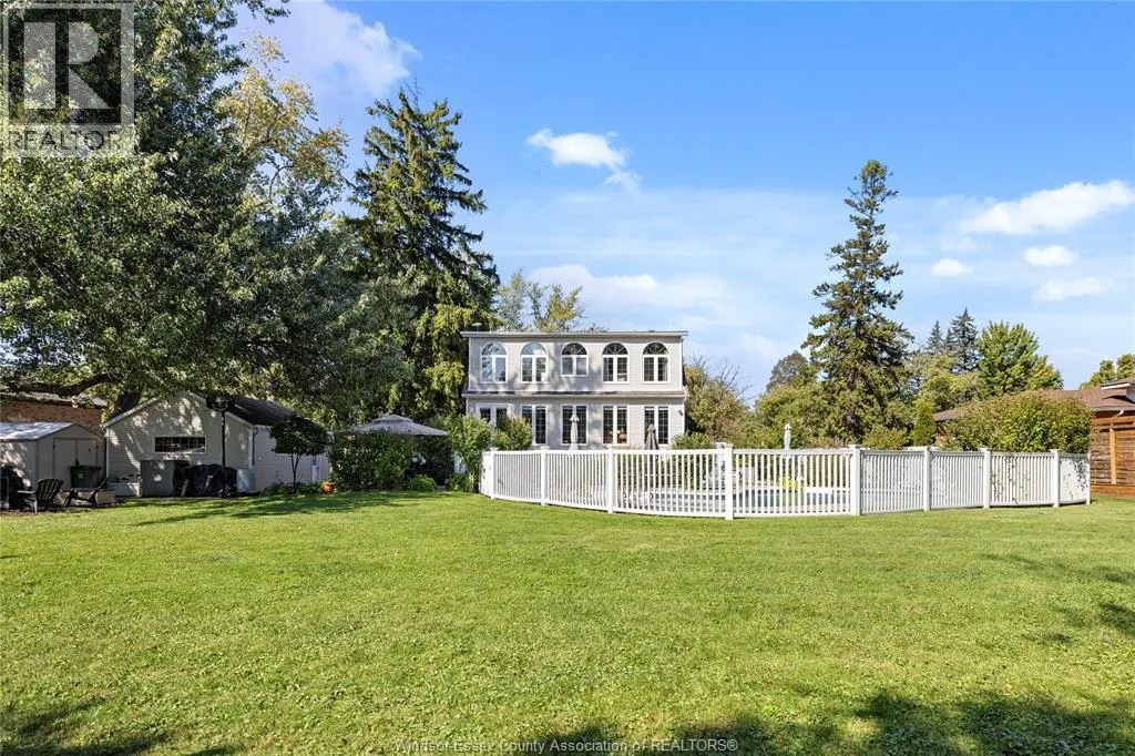 3926 ROSELAND DRIVE West