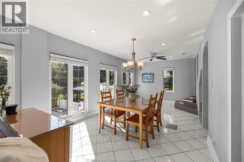 3926 ROSELAND DRIVE West