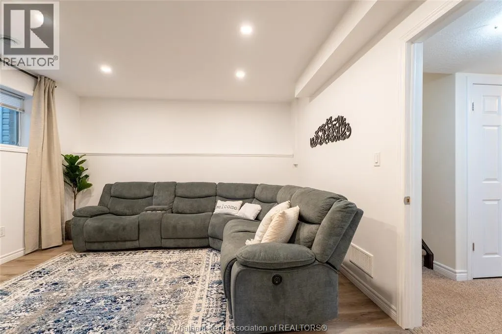 30 St Michael AVENUE