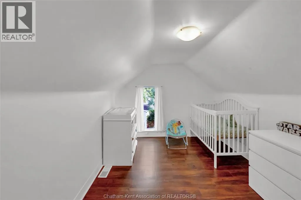 273 St Clair STREET