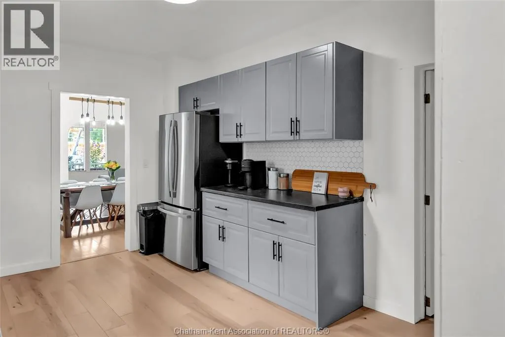 273 St Clair STREET