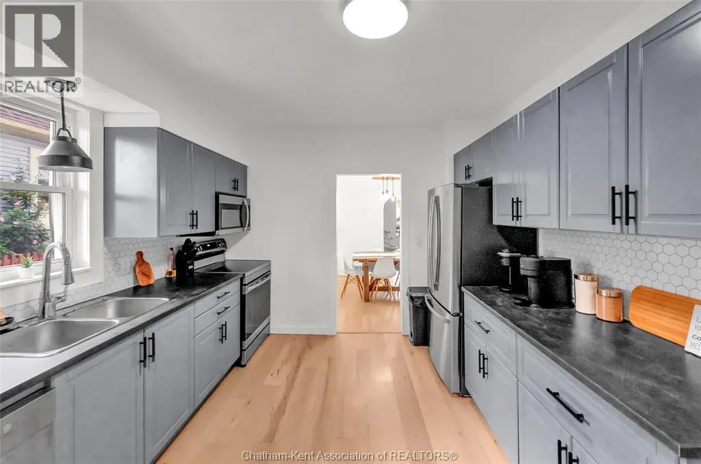 273 St Clair STREET