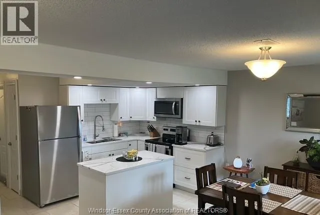 46 INDIANA PLACE