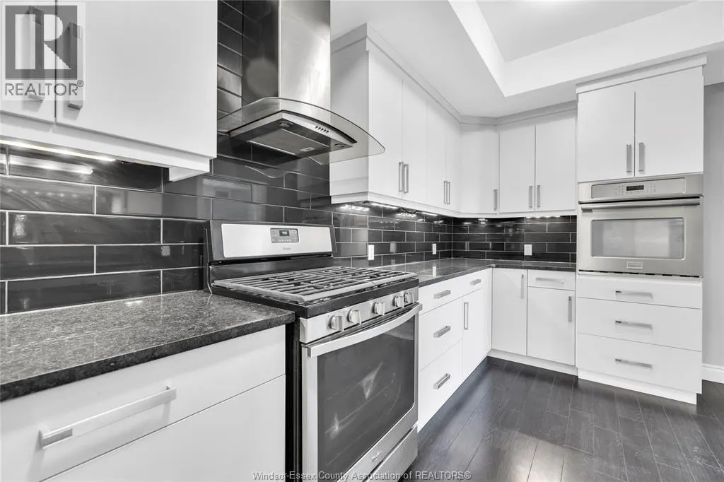 8475 WYANDOTTE STREET East Unit# 410