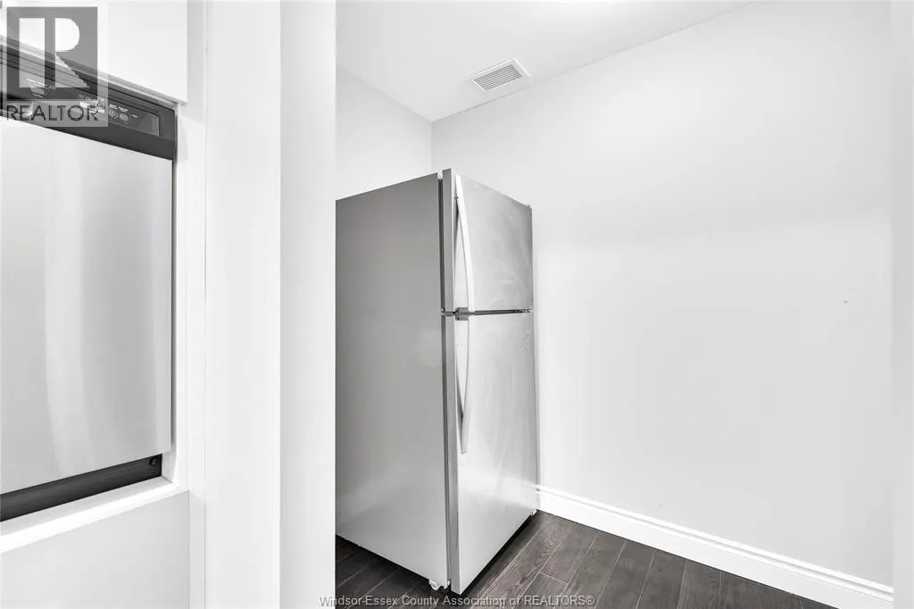 8475 WYANDOTTE STREET East Unit# 410