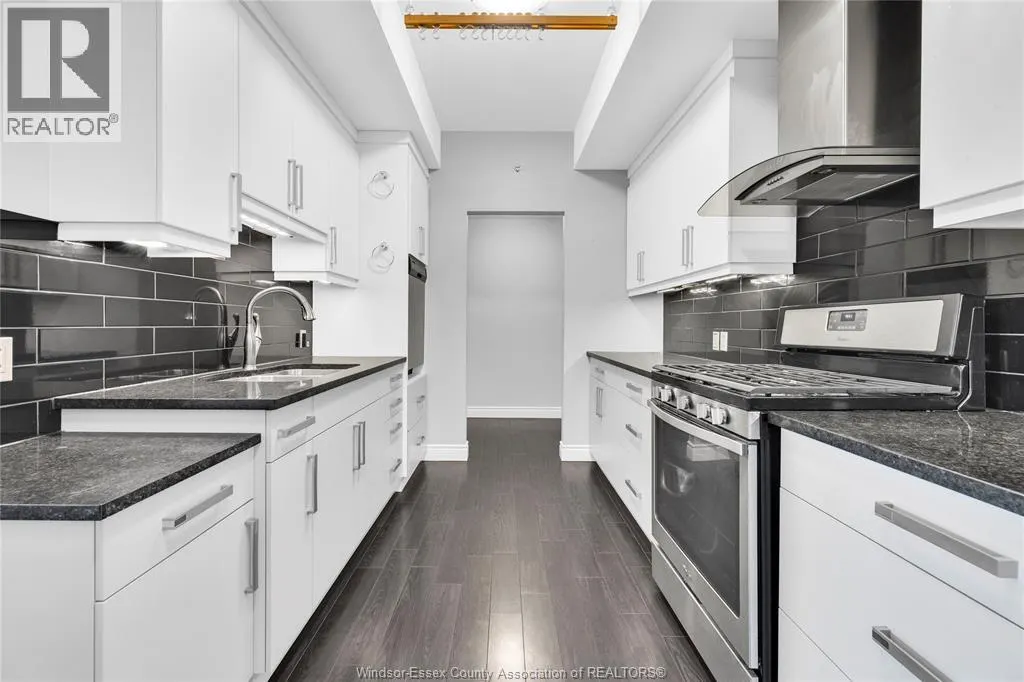 8475 WYANDOTTE STREET East Unit# 410