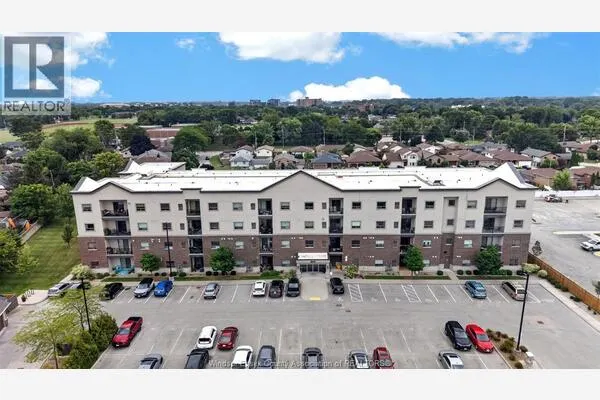 8475 WYANDOTTE STREET East Unit# 311