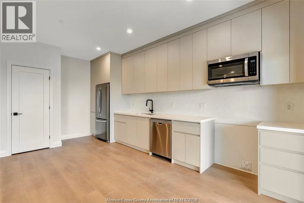 4400 LAURIER Unit# 527