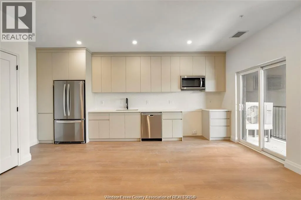 4400 LAURIER Unit# 527