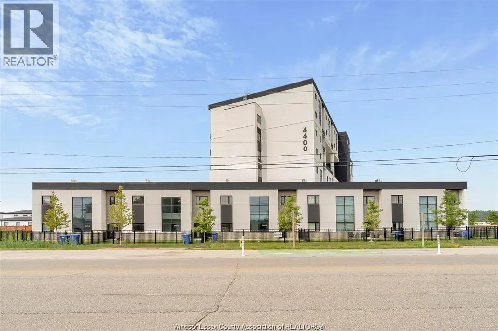 4400 LAURIER Unit# 527