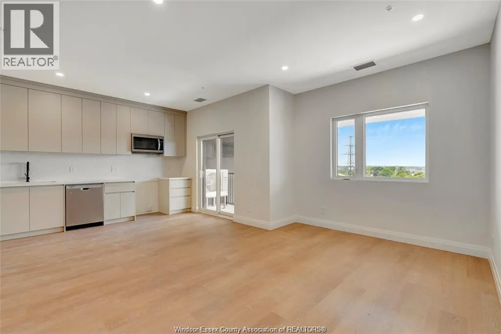4400 LAURIER Unit# 527