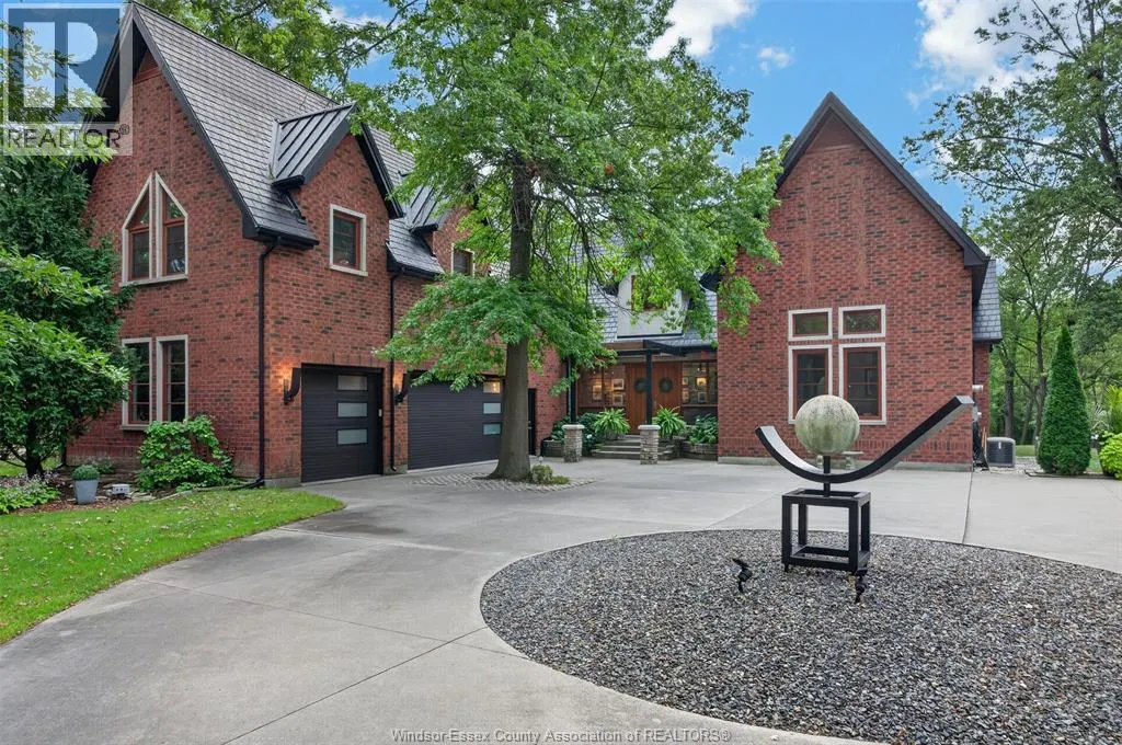 3871 MIDDLE Sideroad