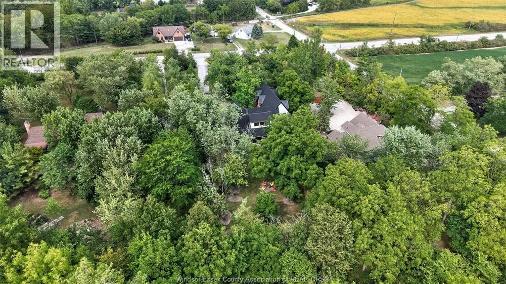 3871 MIDDLE Sideroad