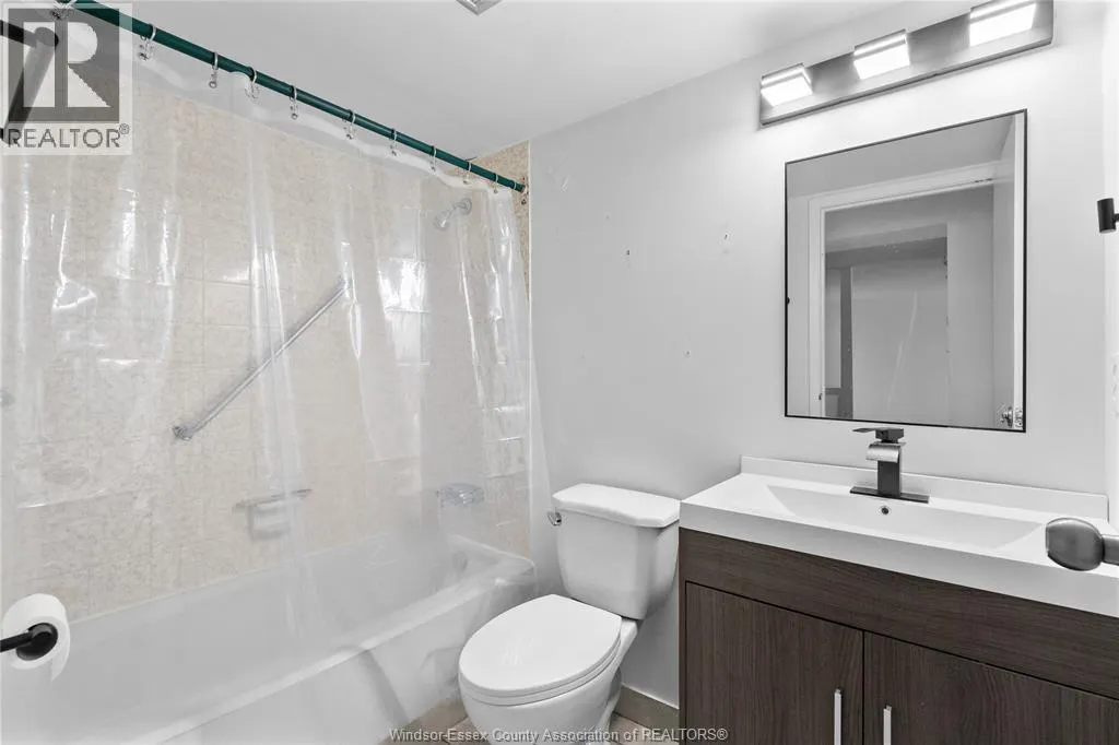 150 PARK Unit# 802