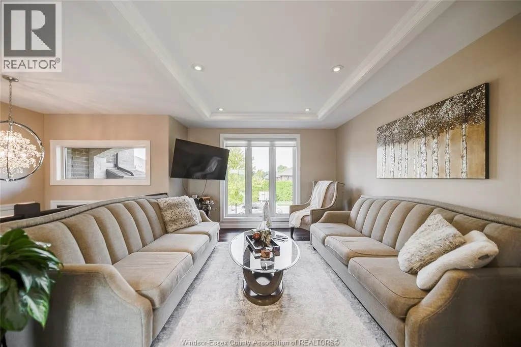 3072 TROUP CRESCENT