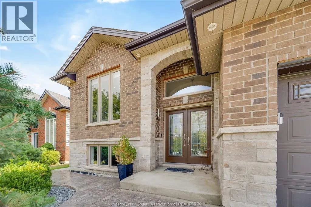 3072 TROUP CRESCENT