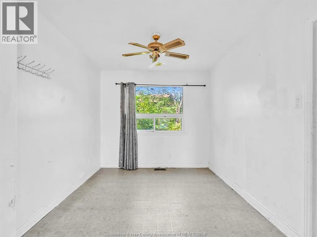 2290 TECUMSEH ROAD West