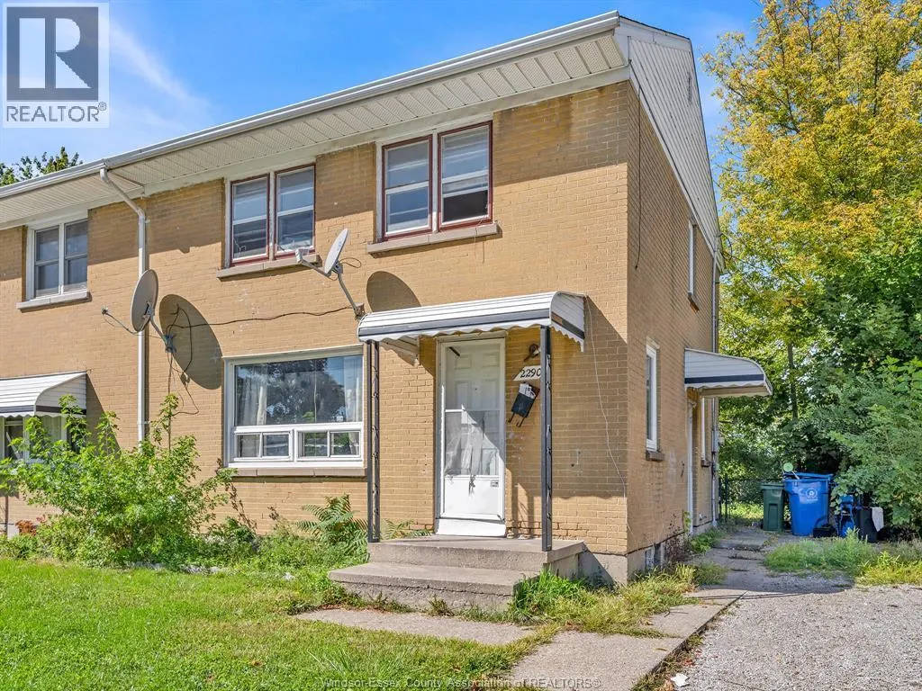 2290 TECUMSEH ROAD West