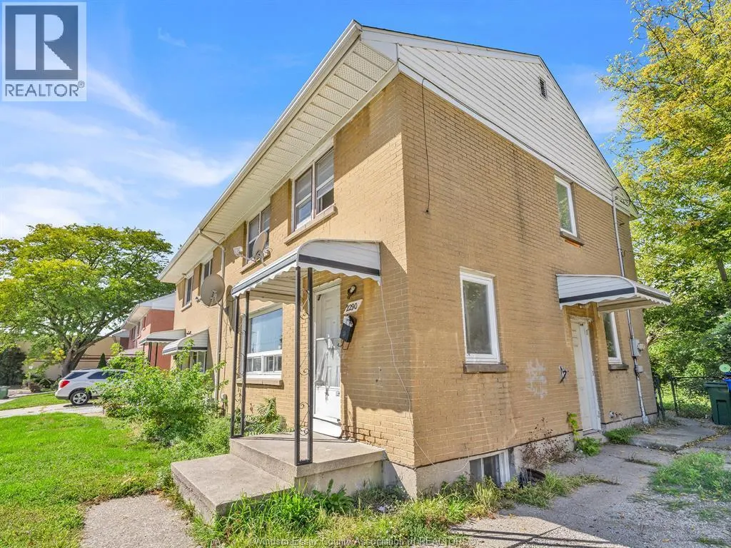 2290 TECUMSEH ROAD West