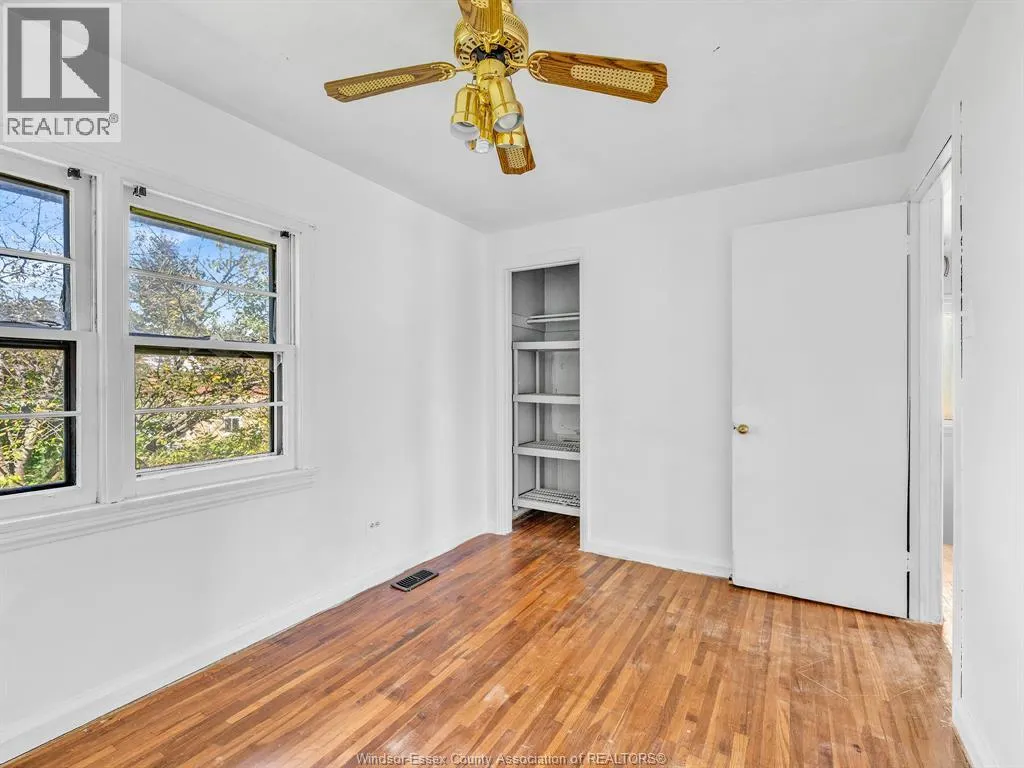 2290 TECUMSEH ROAD West