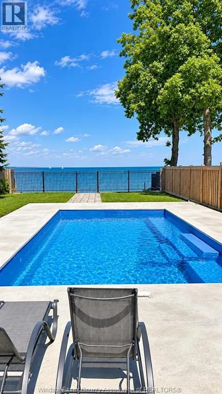 6 CAMPVIEW ROAD