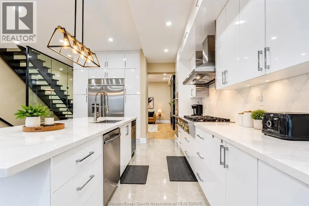 6 CAMPVIEW ROAD