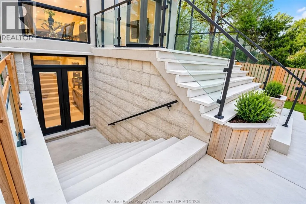 6 CAMPVIEW ROAD