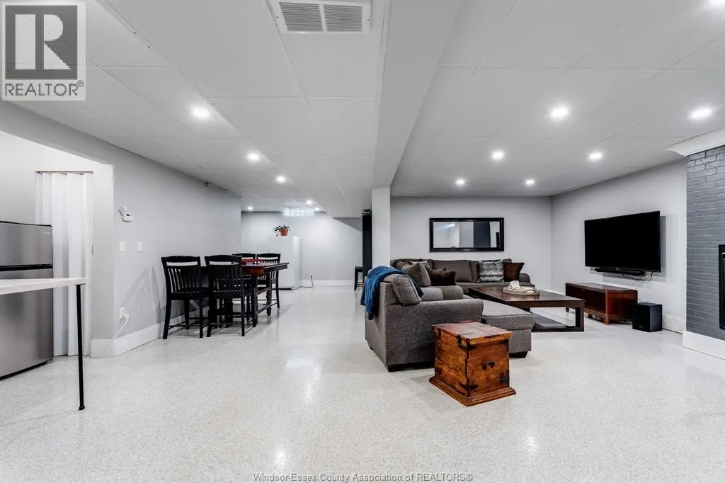 1615 St. Clair ROAD