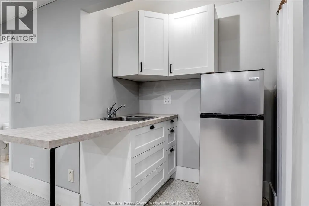 1615 St. Clair ROAD