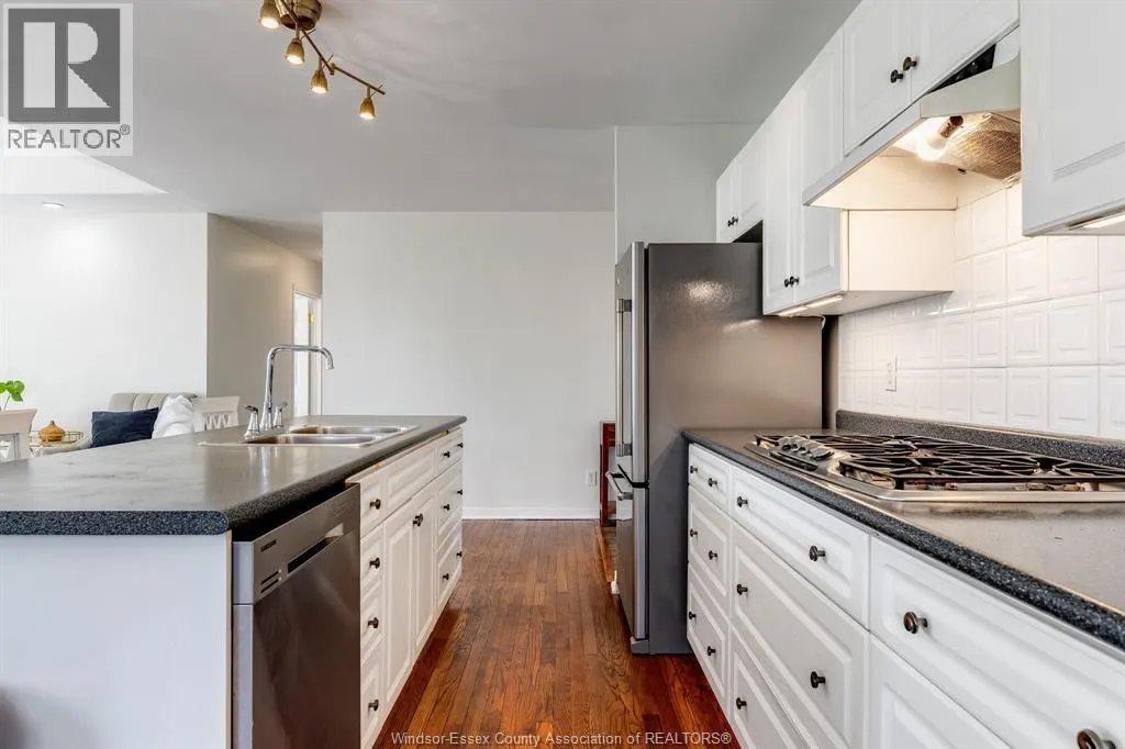 1615 St. Clair ROAD
