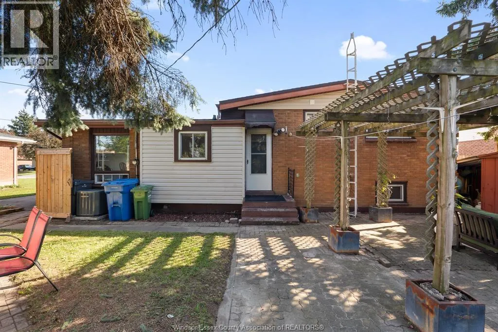 2505 LONGFELLOW
