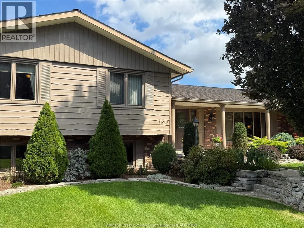 1528 RAVINE LINE ROAD