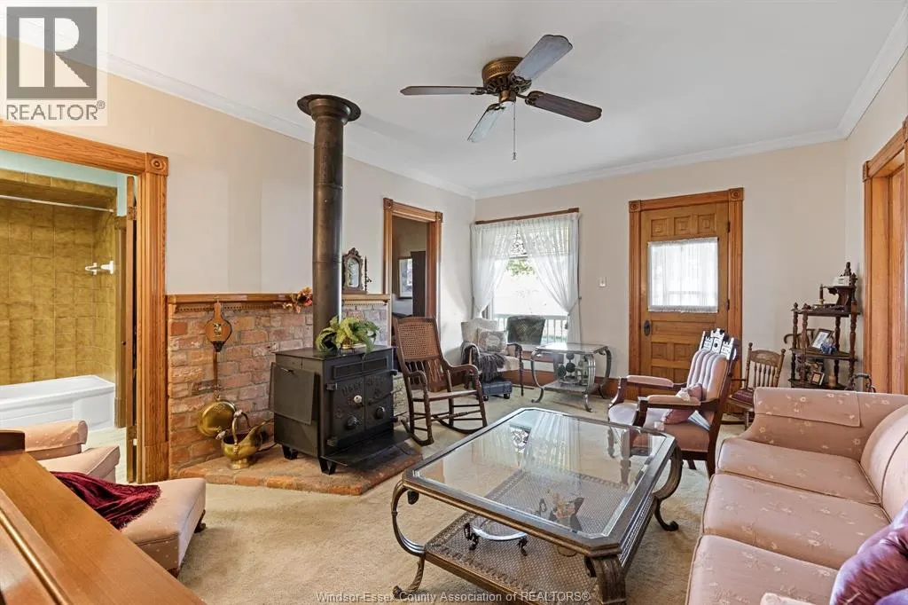 2151 COUNTY RD 20 West