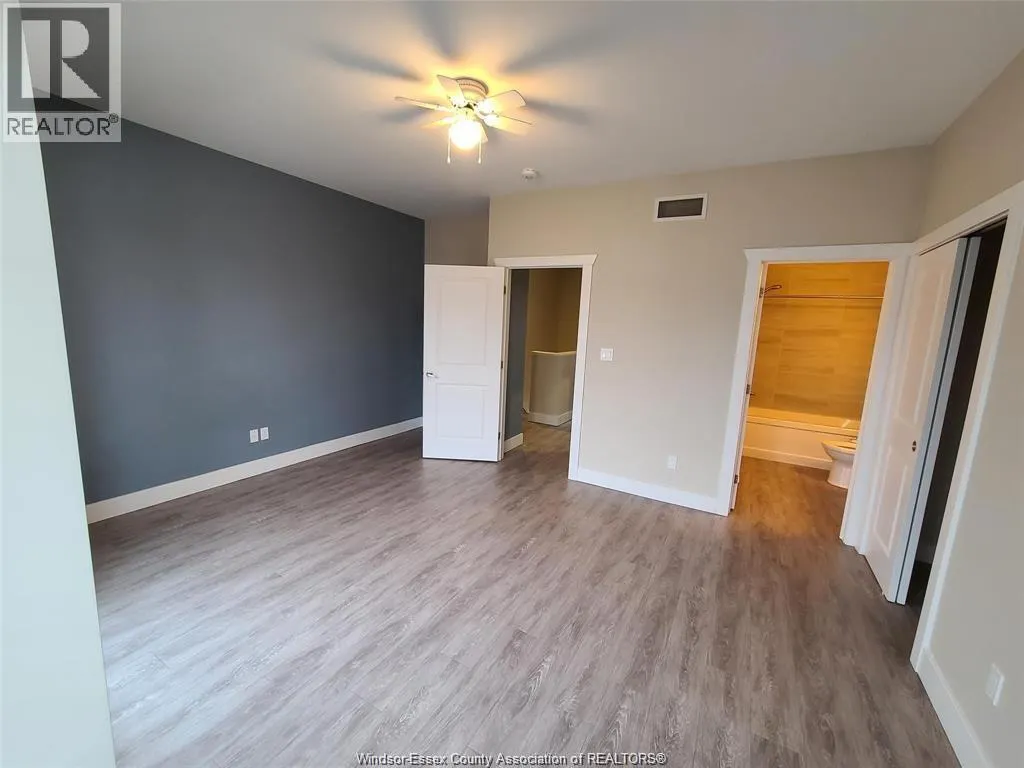 550 SANDISON STREET Unit# 15