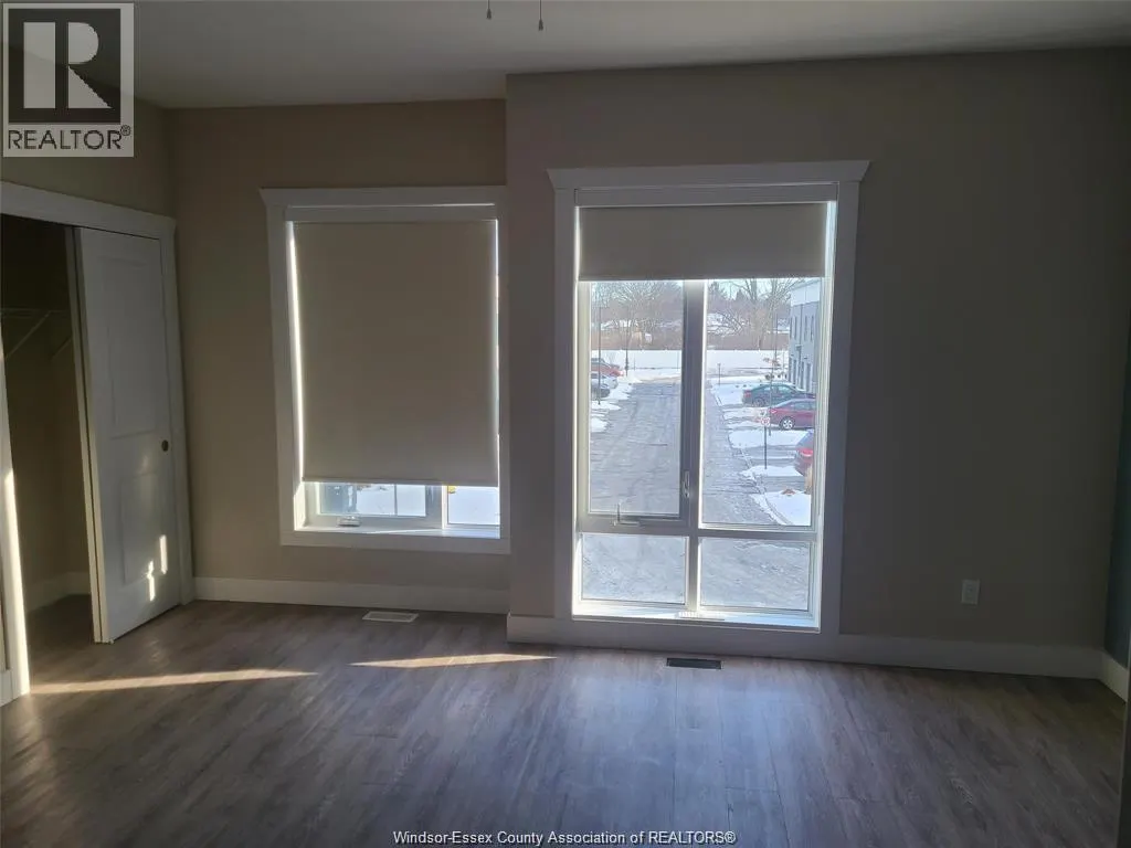 550 SANDISON STREET Unit# 15
