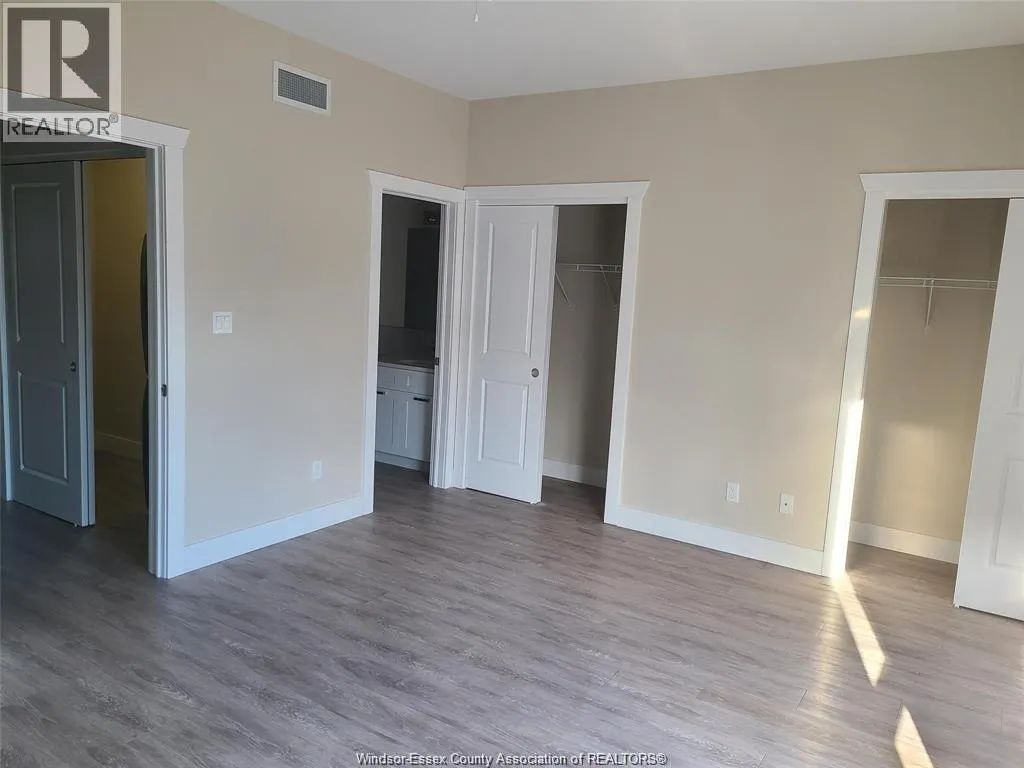 550 SANDISON STREET Unit# 15
