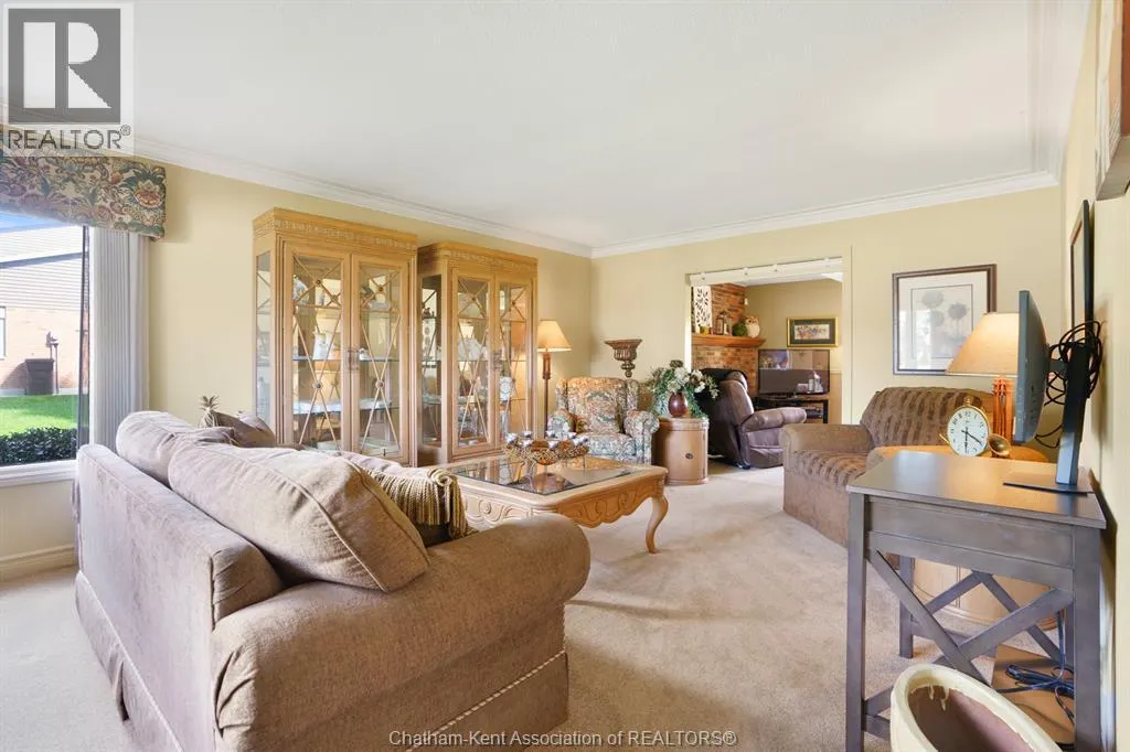 108 Cecile AVENUE