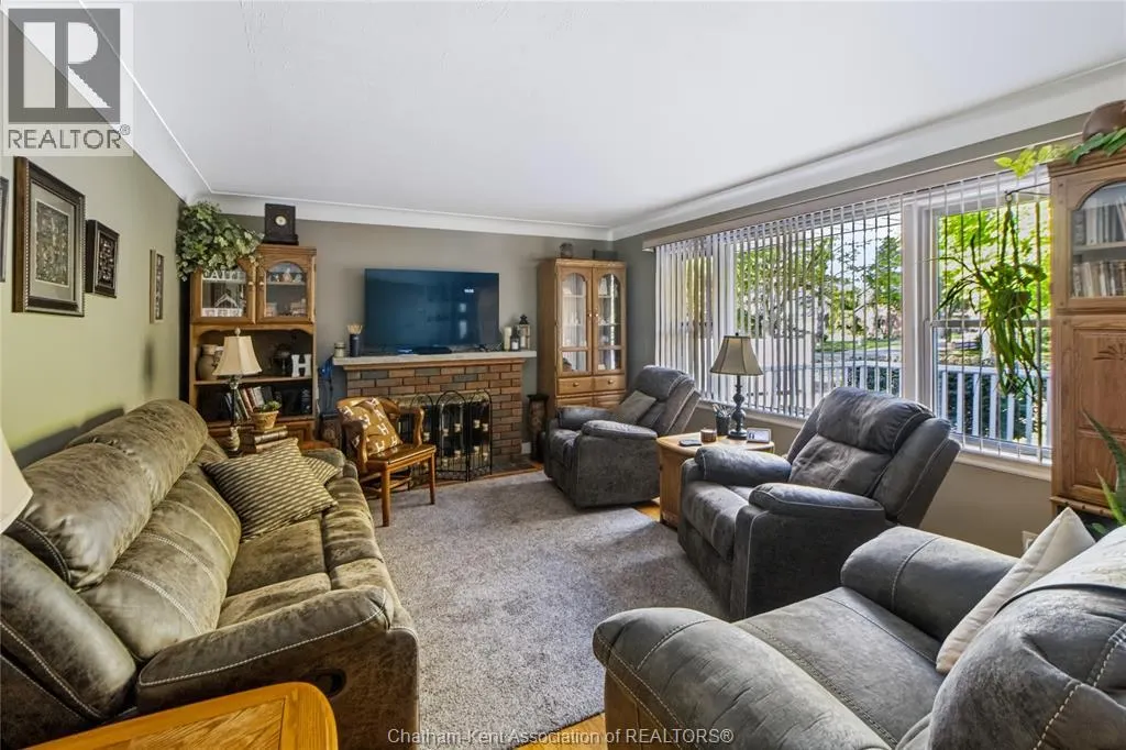 16 INDIAN CREEK ROAD West