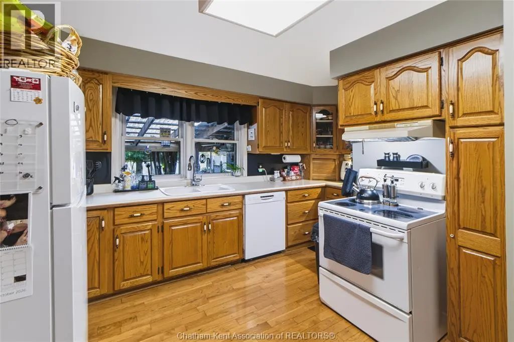 16 INDIAN CREEK ROAD West