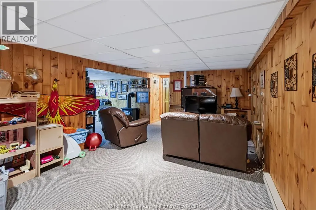 16 INDIAN CREEK ROAD West