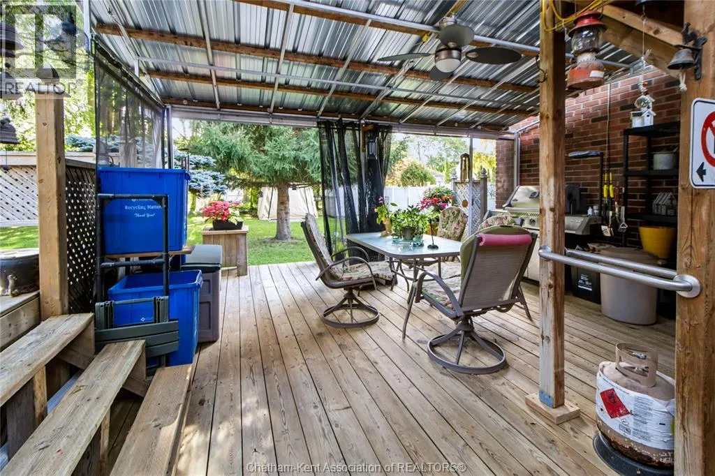16 INDIAN CREEK ROAD West