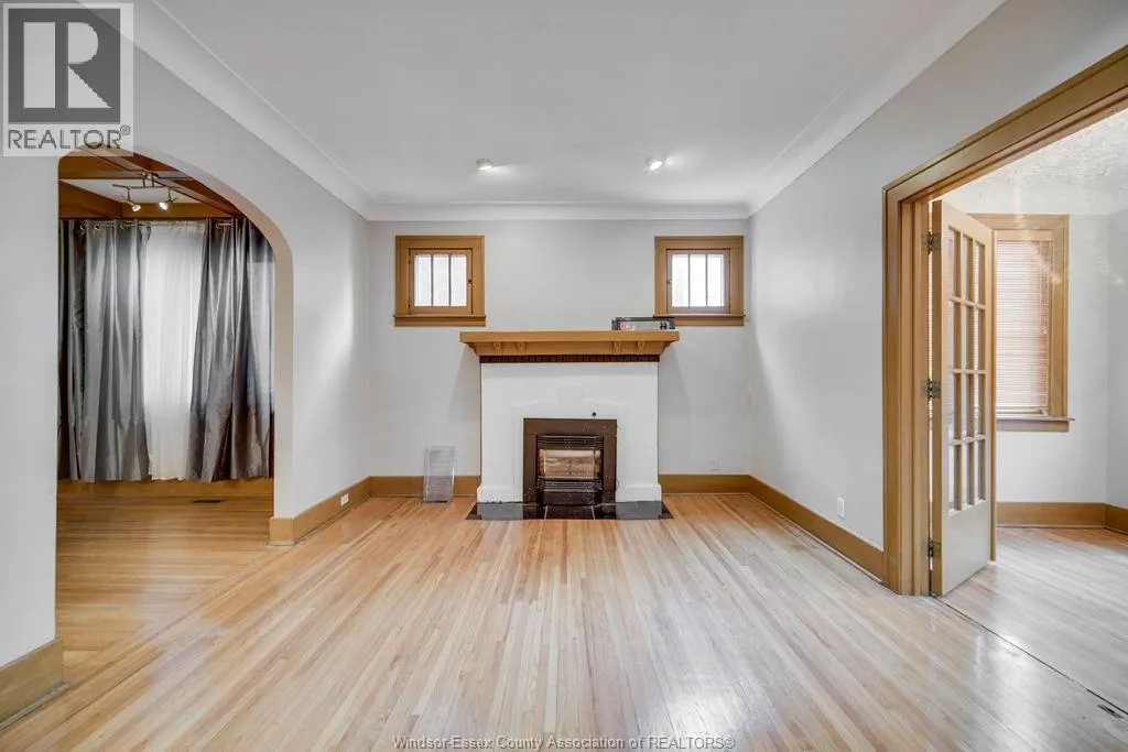 1346 PARENT AVENUE Unit# MAIN FLOOR